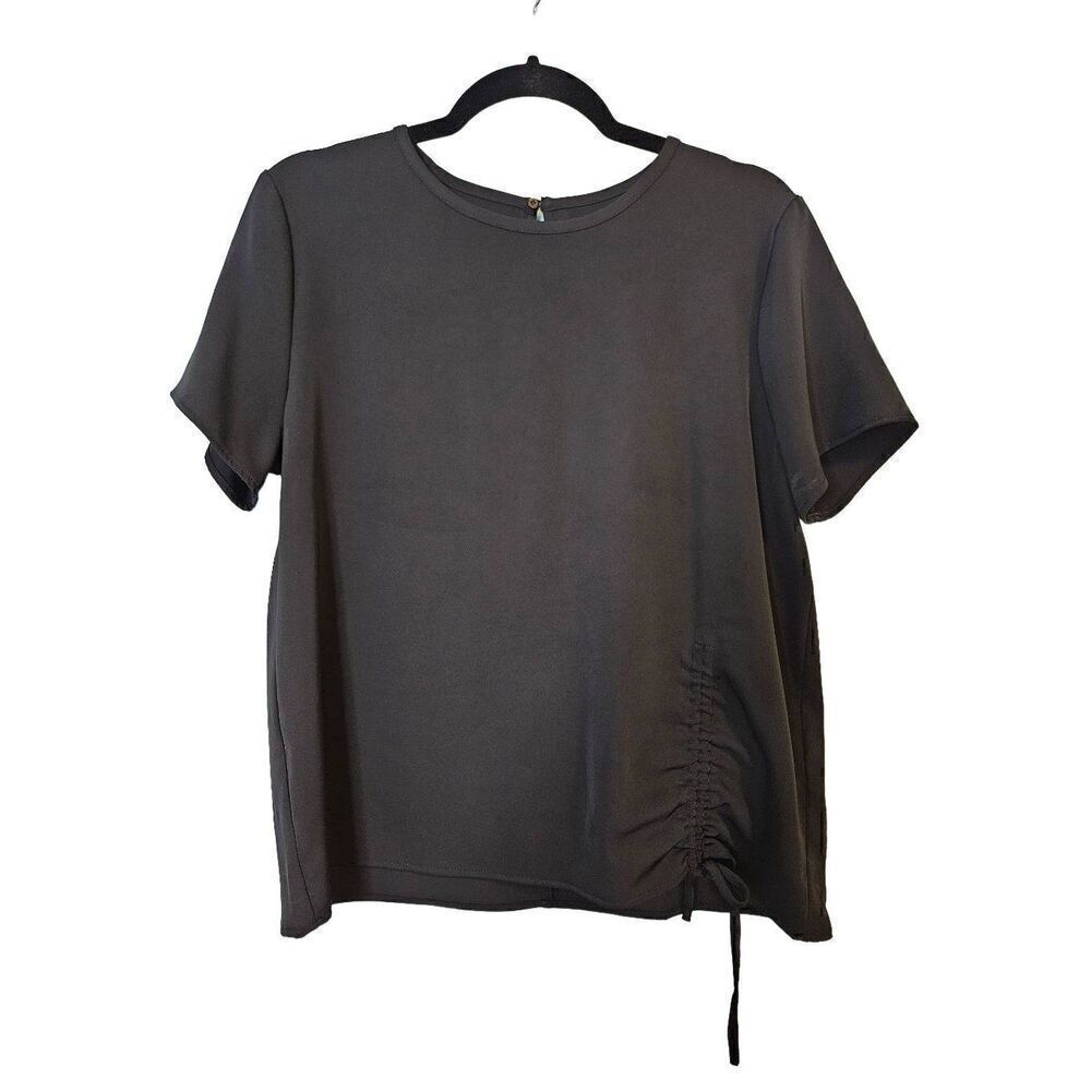 Melloday black short sleeved box style minimalist top. Size M.